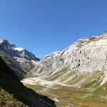 Hoch Ueber Dem Rheintal *