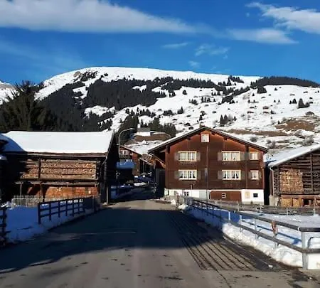 Hoch Ueber Dem Rheintal Appartamento