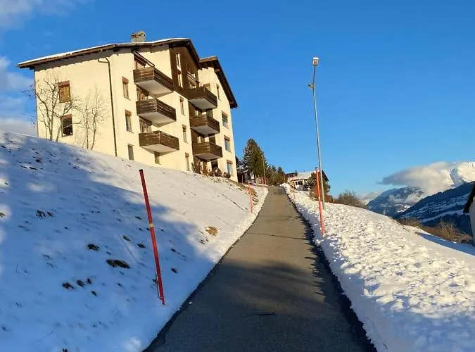 Hoch Ueber Dem Rheintal Appartement Breíl