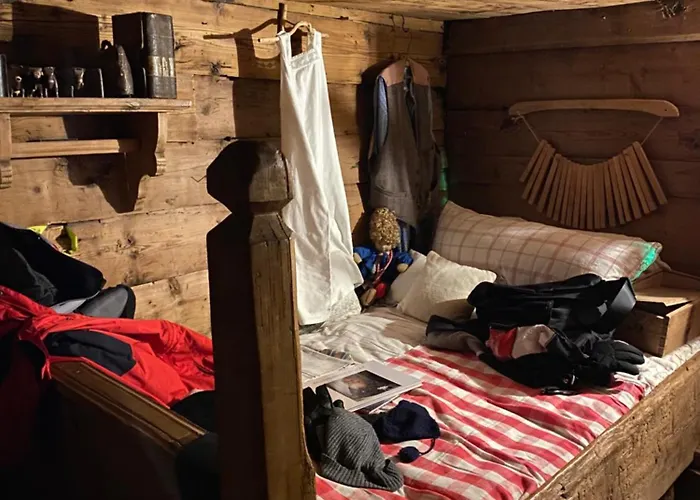 Hoch Ueber Dem Rheintal