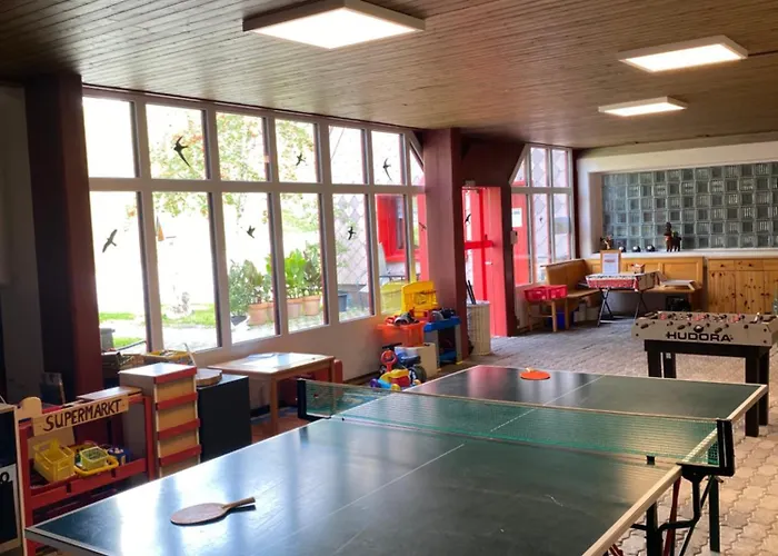 Hoch Ueber Dem Rheintal