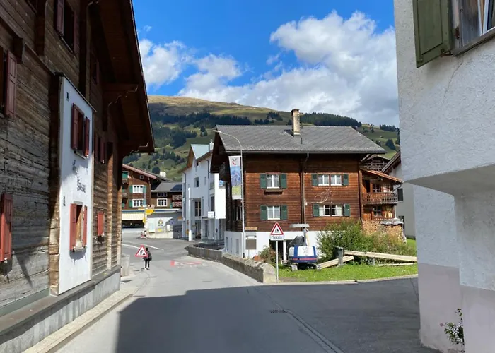 Hoch Ueber Dem Rheintal Appartement Breíl