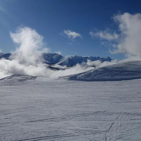 Hoch Ueber Dem Rheintal Breíl