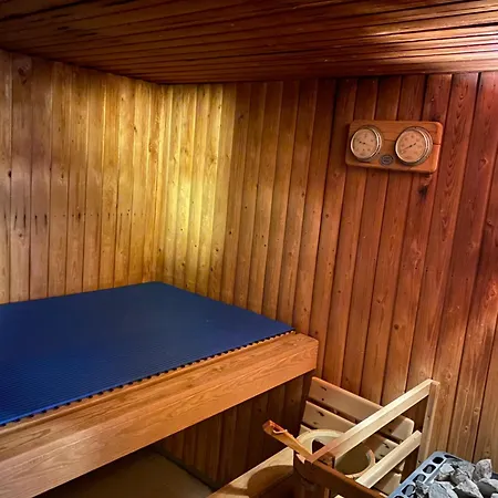 Hoch Ueber Dem Rheintal Breíl