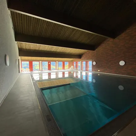 Apartamento Hoch Ueber Dem Rheintal Breíl
