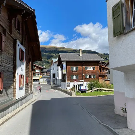 Hoch Ueber Dem Rheintal Apartment Breil/Brigels